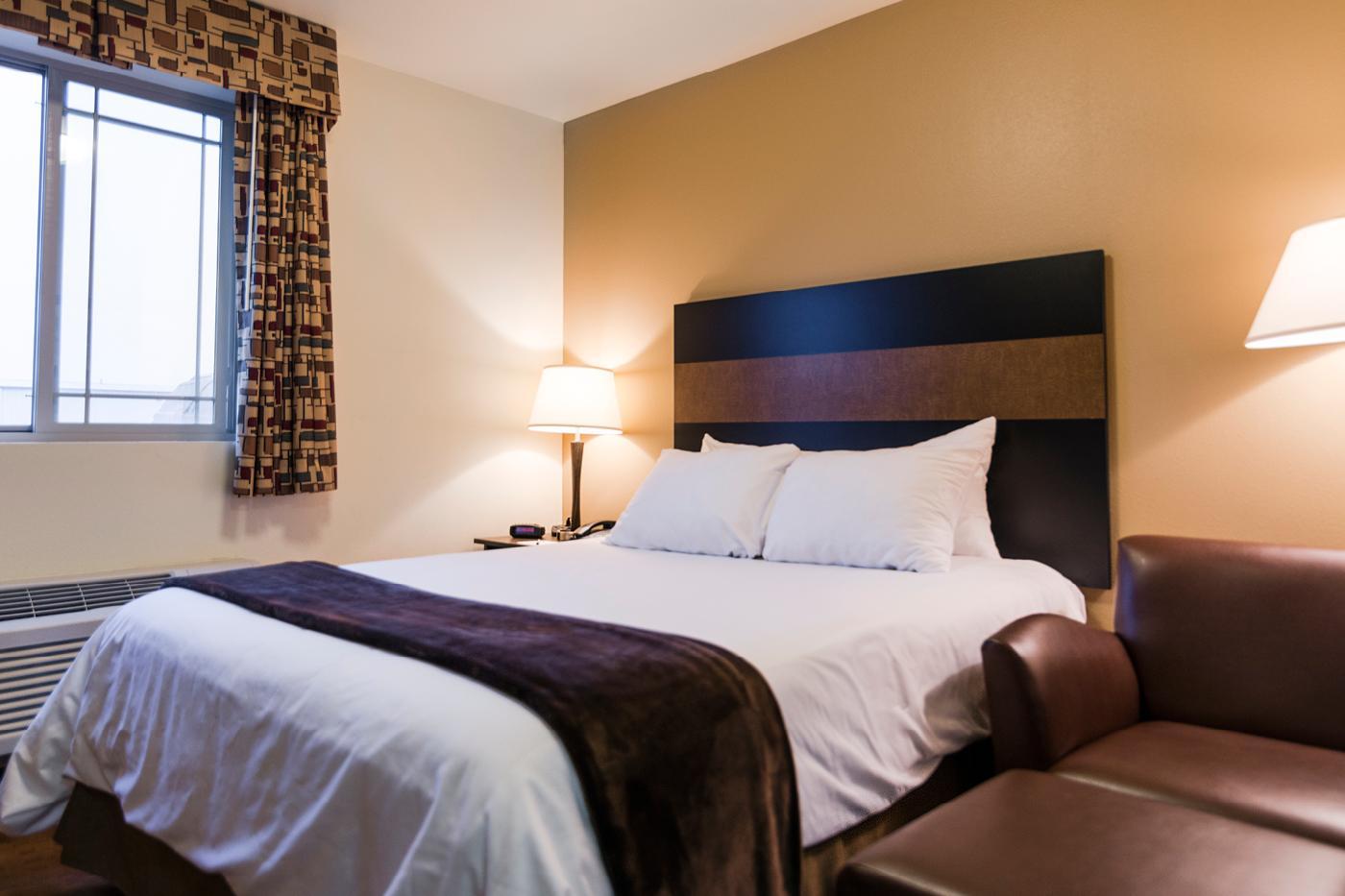 My Place Hotel-Dickinson, Nd Экстерьер фото