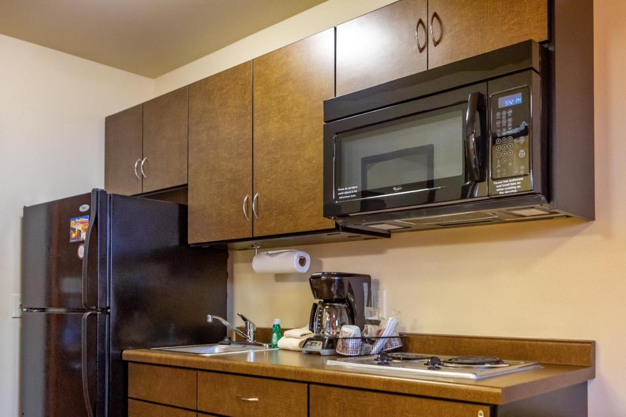 My Place Hotel-Dickinson, Nd Экстерьер фото