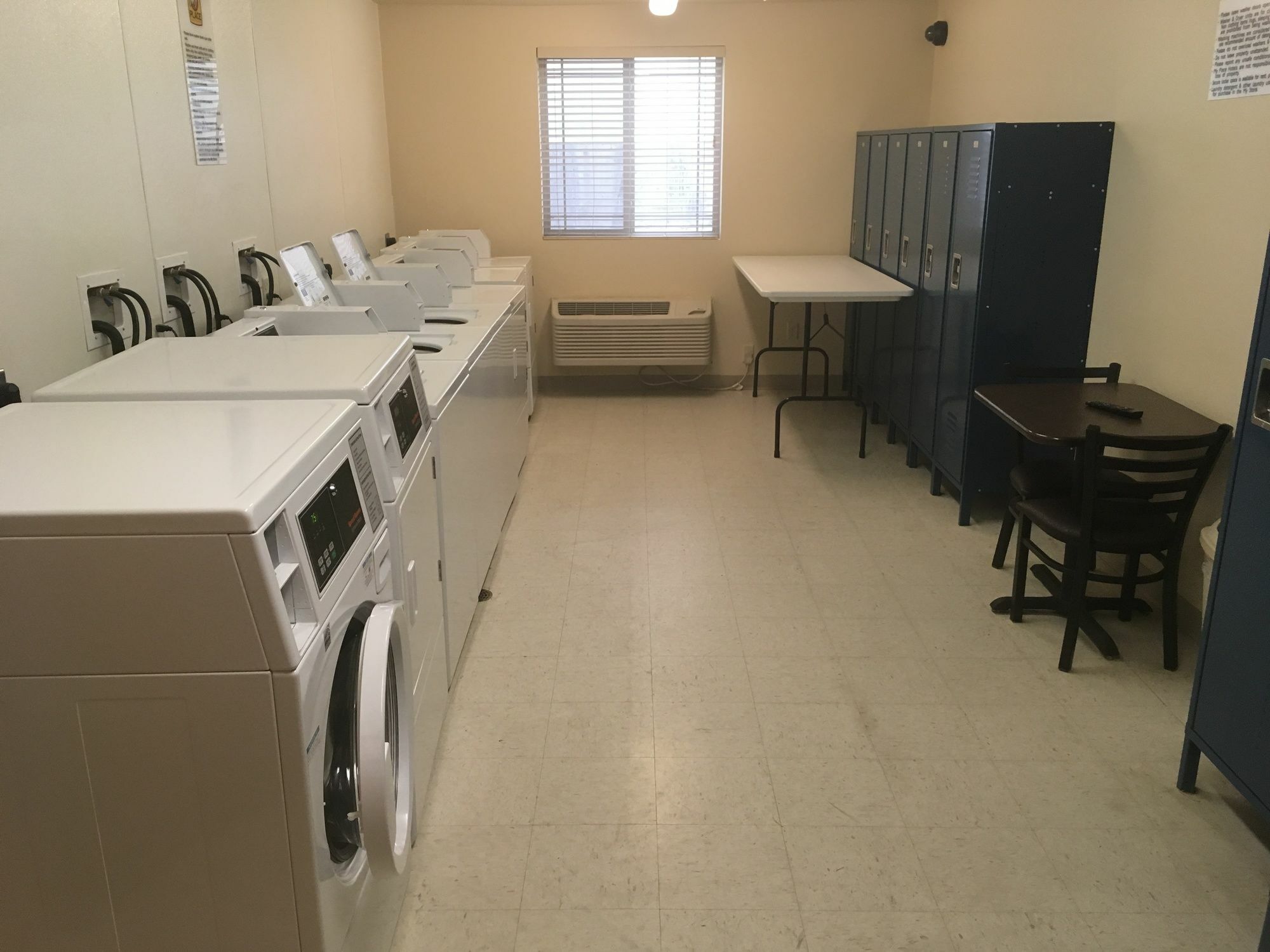 My Place Hotel-Dickinson, Nd Экстерьер фото